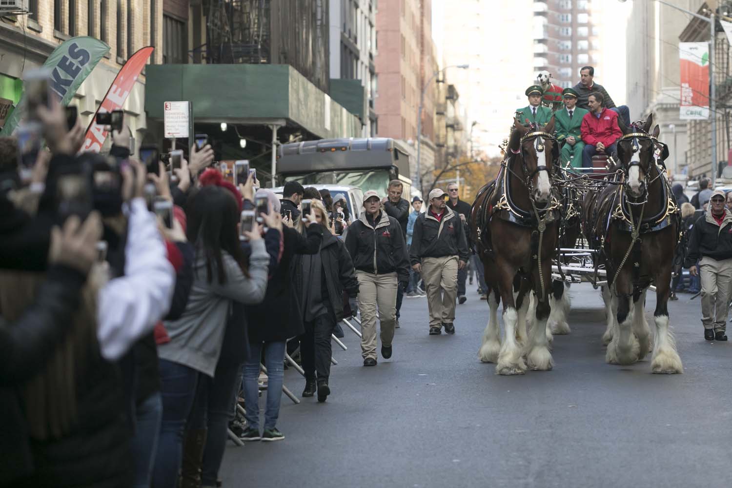Anheuser-Busch Celebrates New NYC Office Opening with Historic Beer Delivery Reenactment